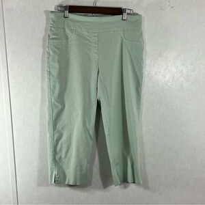Ruby Rd. Mint Pull On Mint Green Capris Jeans